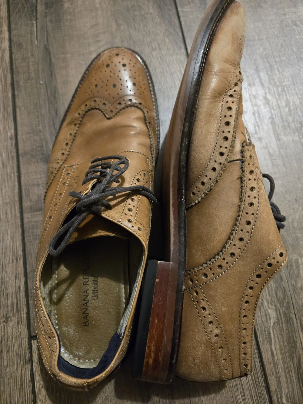 Banana Republic classic tan