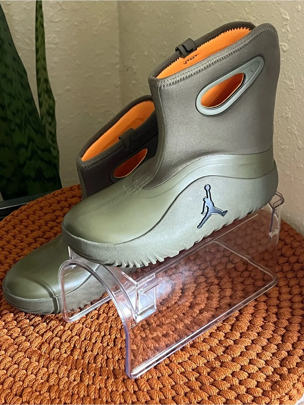 Jordan Lil Drip boots Medium Olive / Laser Orange / Black. Little kids 13 Pre-L