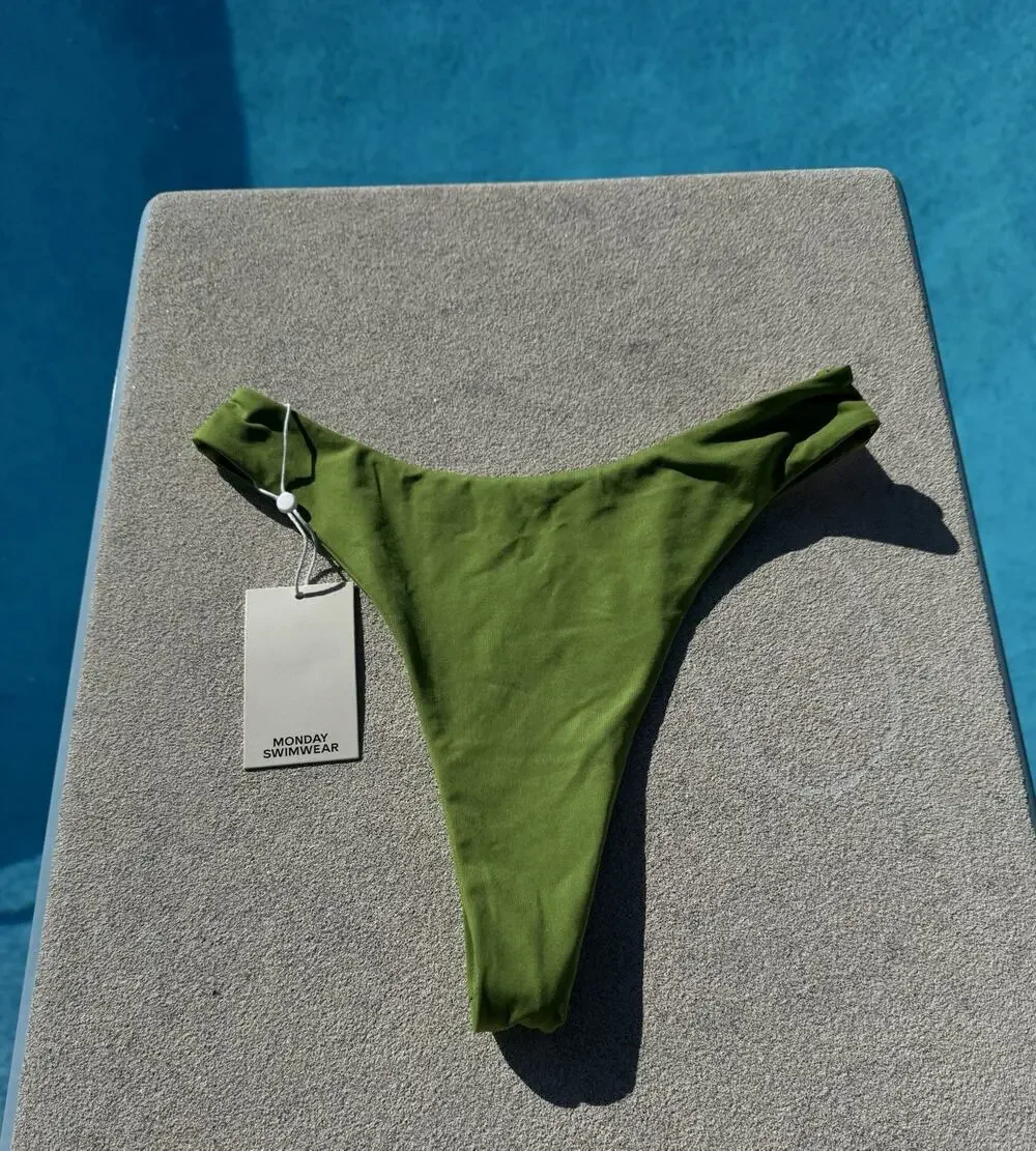 Monday Swimwear Capri Thing Jungle Size S