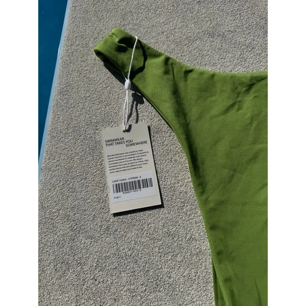 Monday Swimwear option bottoms small