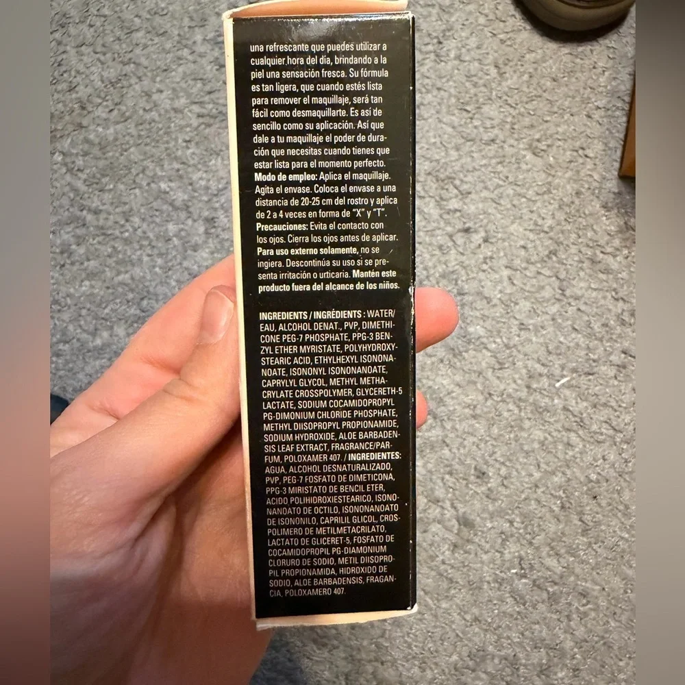 Mary Kay spray sleek mary