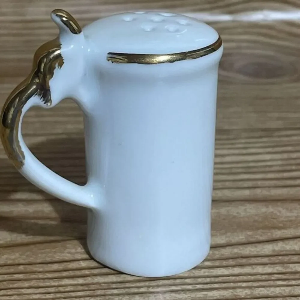 Vintage Mini Beer Stein Salt & Pepper Shakers Made In Germany Neuschwanstein‎