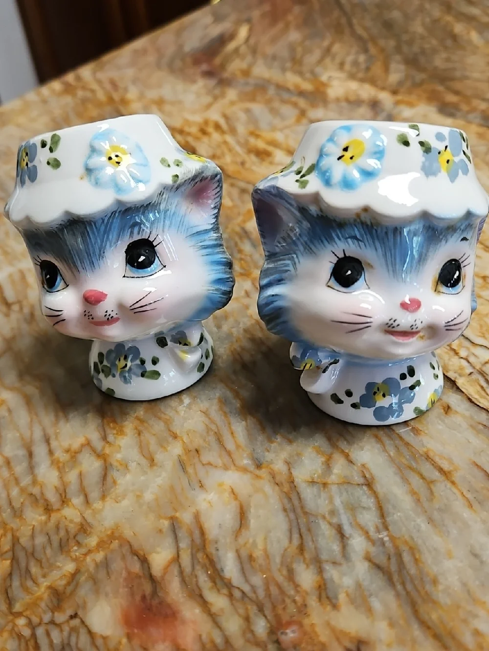 Vintage Lefton Miss Priss ceramic salt and pepper shakers, likely from the 1950s