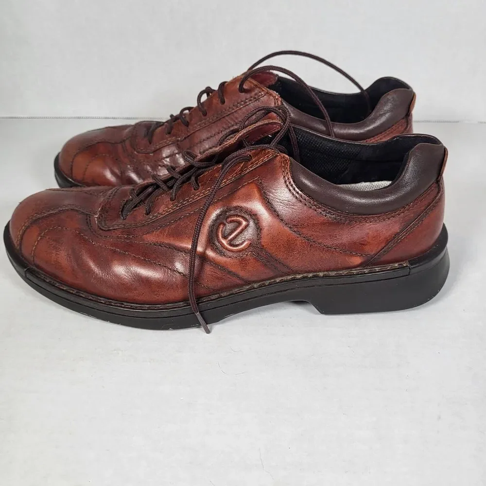 Ecco orders shipped