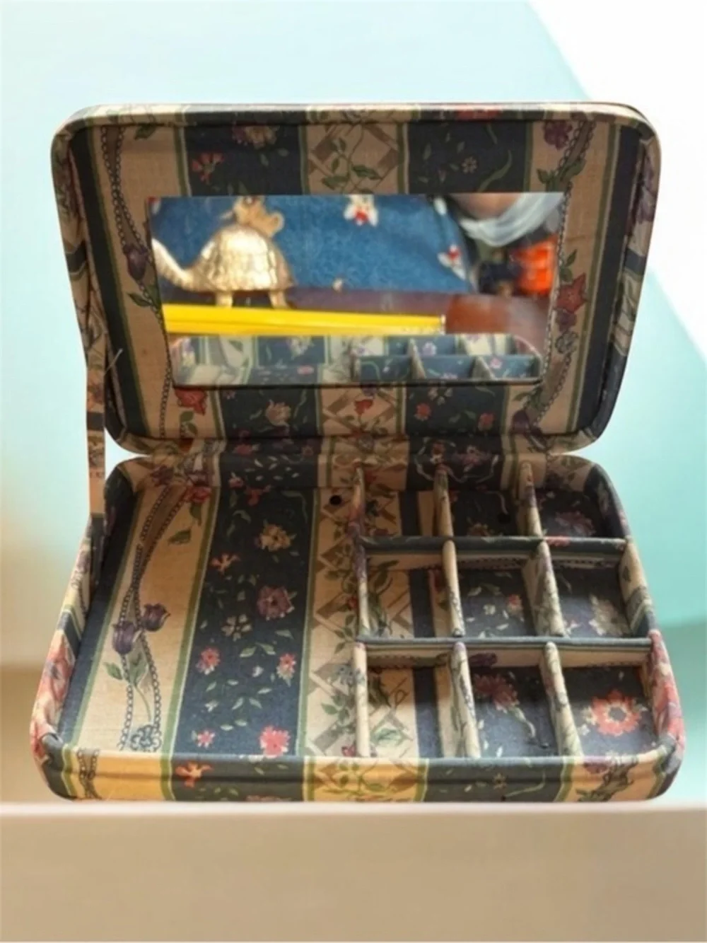 Vintage fabric jewelry box mirror inside. Travel jewelry box
