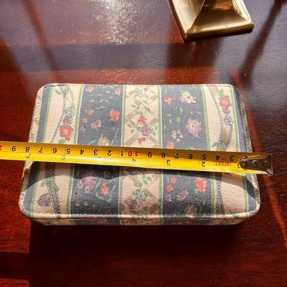 N/A vintage jewelry