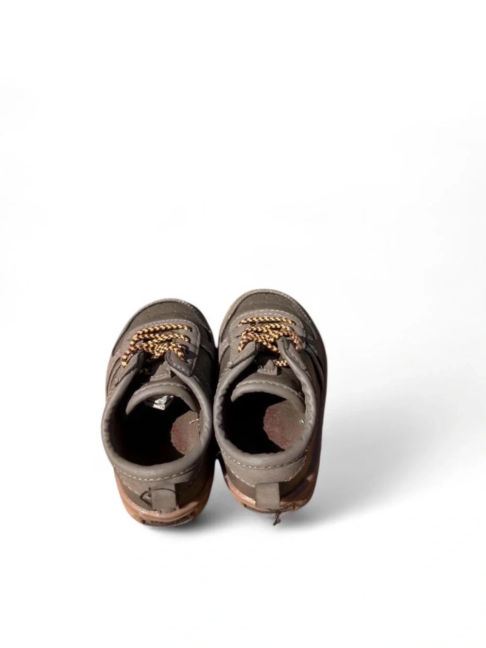 OshKosh Bgosh cushioned lace sneakers
