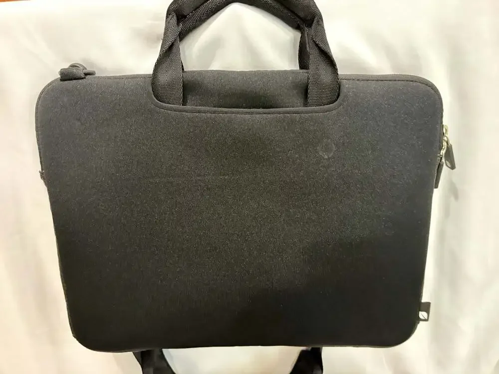 Incase neoprene slimcase