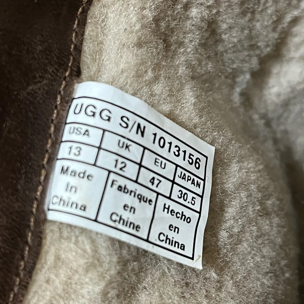 UGG classic ankle