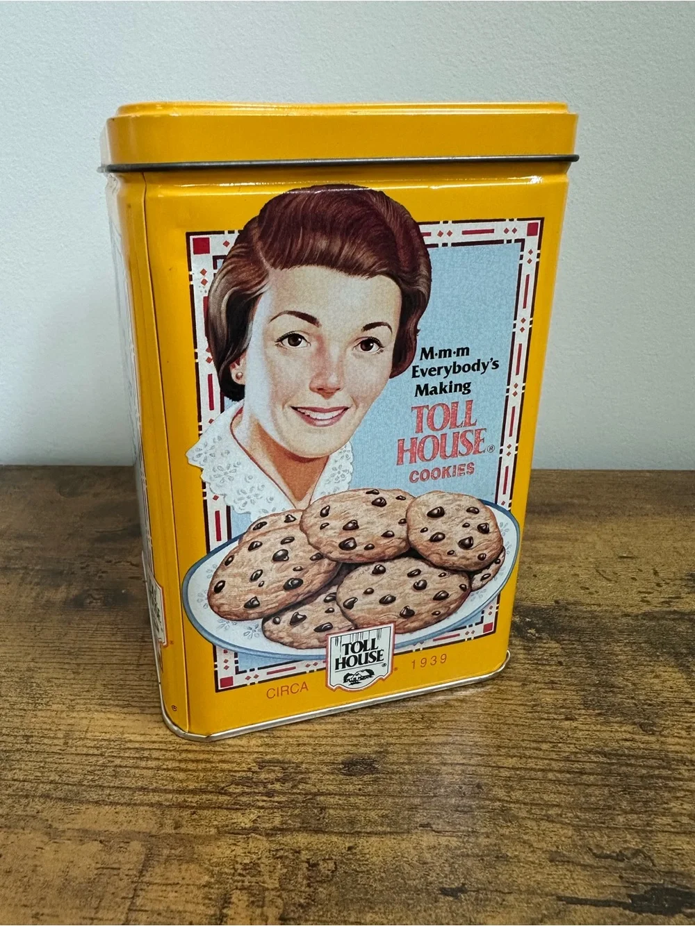 Toll House Cookie Tin