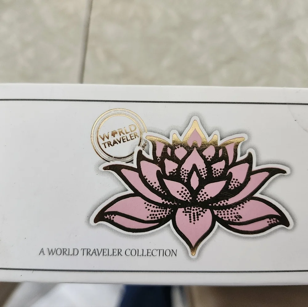 World Traveler this exquisite