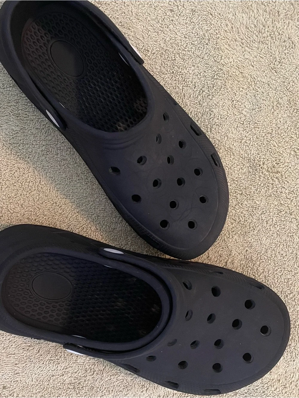 Black Shoes easy but size