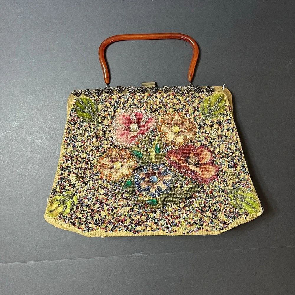 Vintage Soure Bag New York Rose Floral Bead Needlepoint Bag Purse Lucite Handle