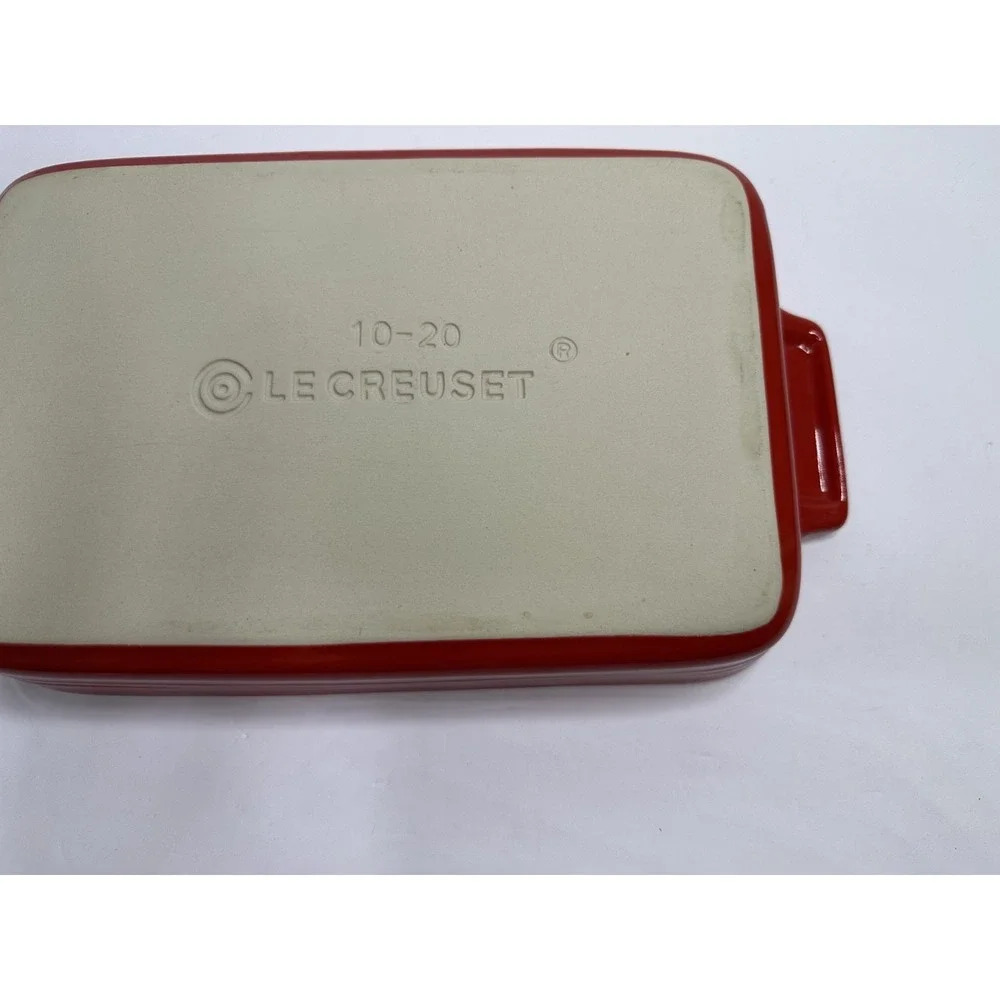 Le Creuset Red Ceramic Baking Pan Rectangle side handles 10 - 20 EUC