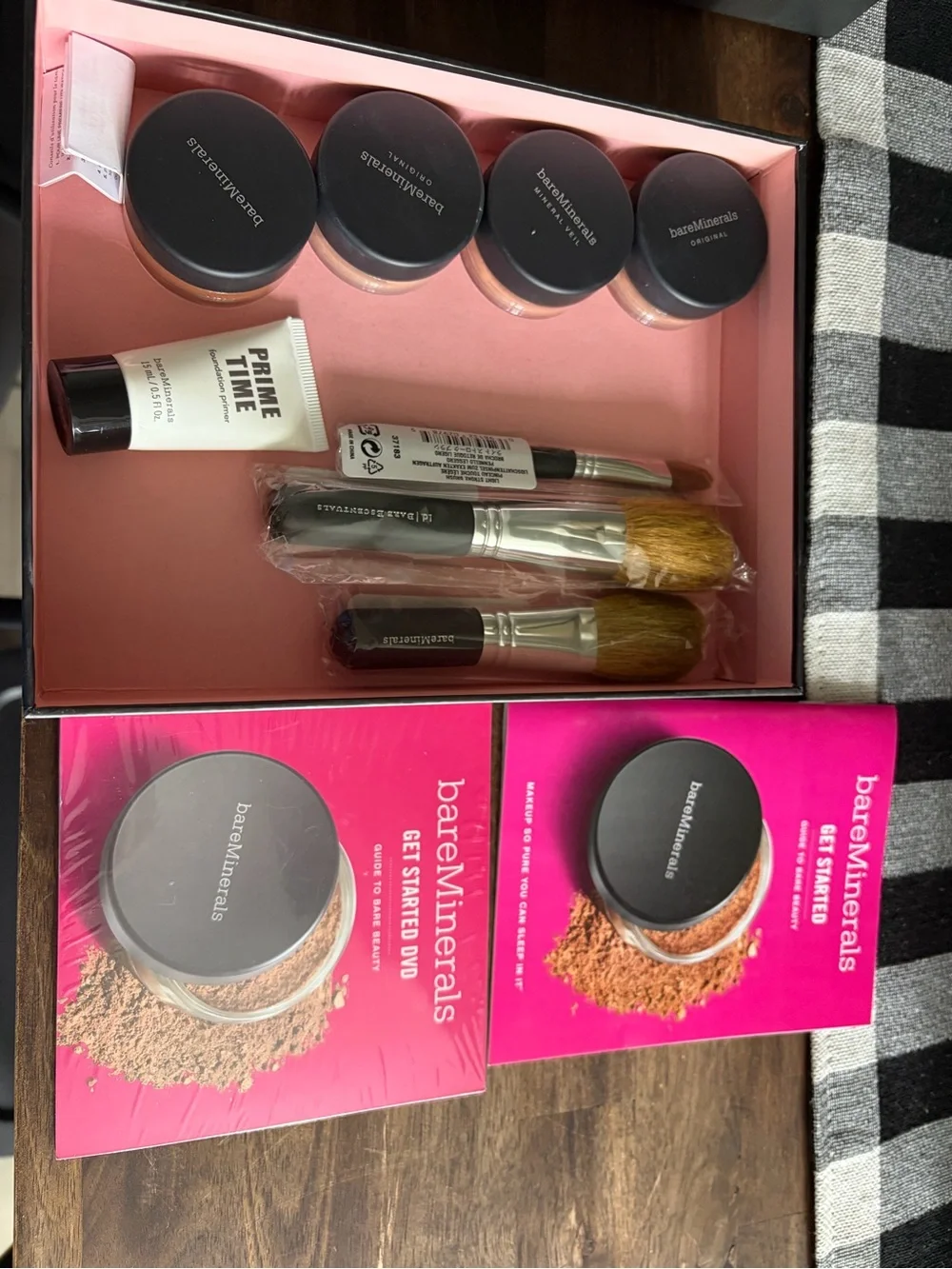 bareMinerals 9-Piece Get Started Kit in Pink and Tan