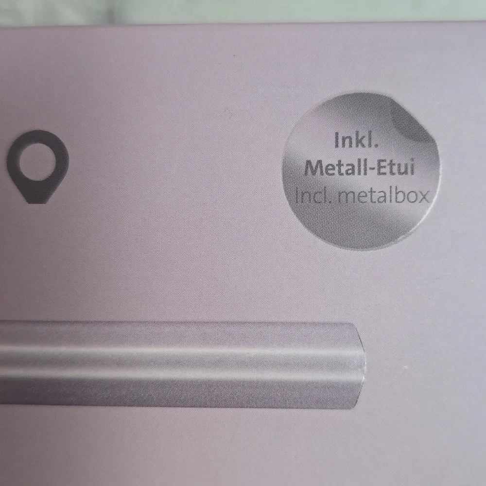 Pelican sleek silver