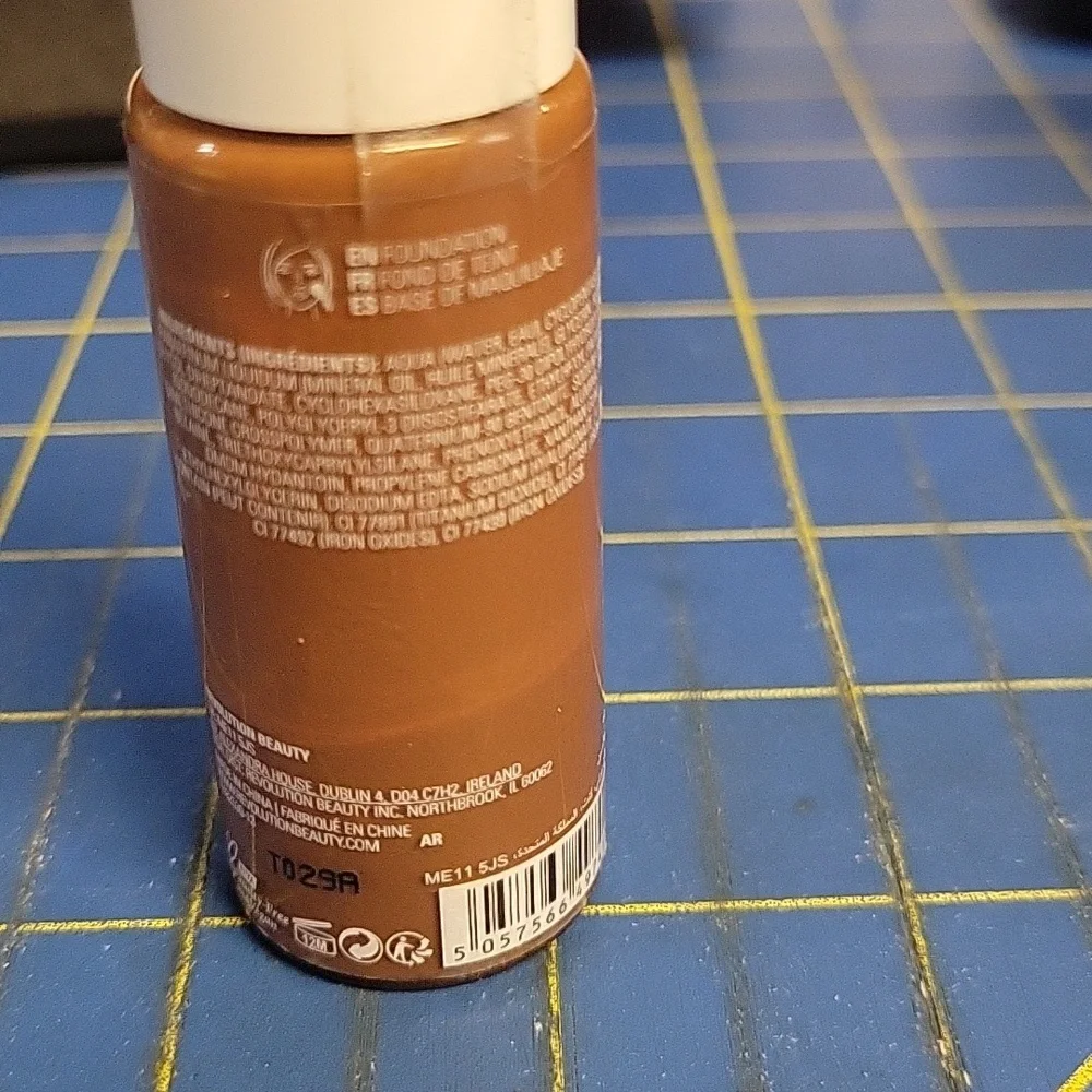 Relove by Revolution Super Serum Foundation 25ml New in Dropper Bottle F15