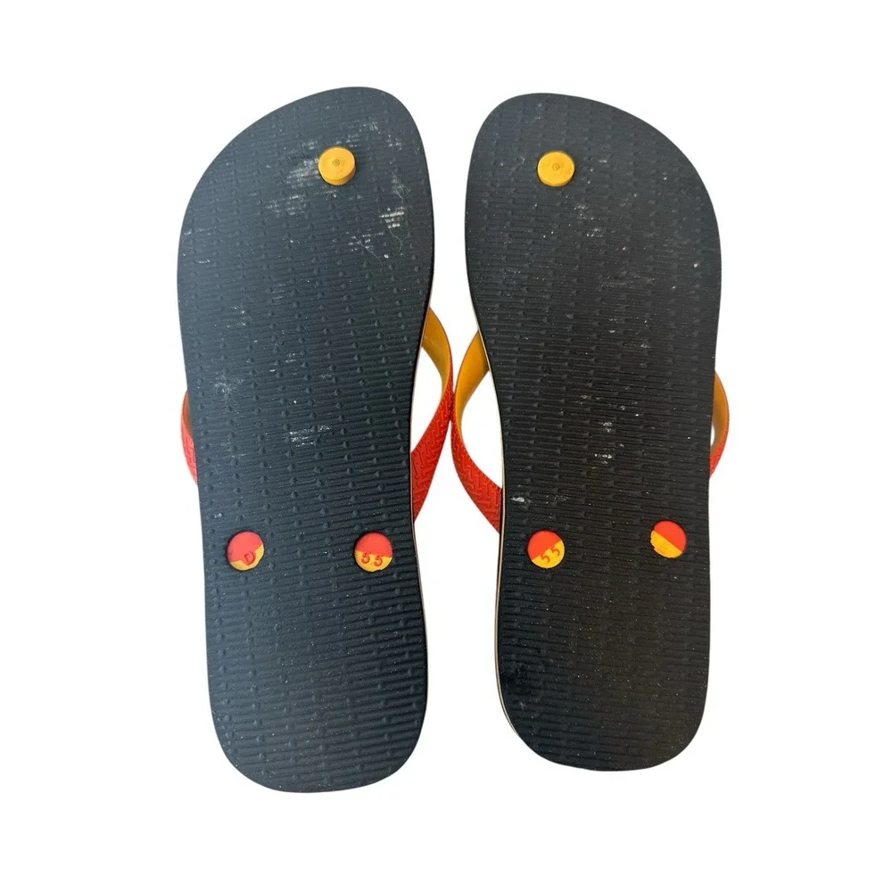 Havaianas celebrate disney