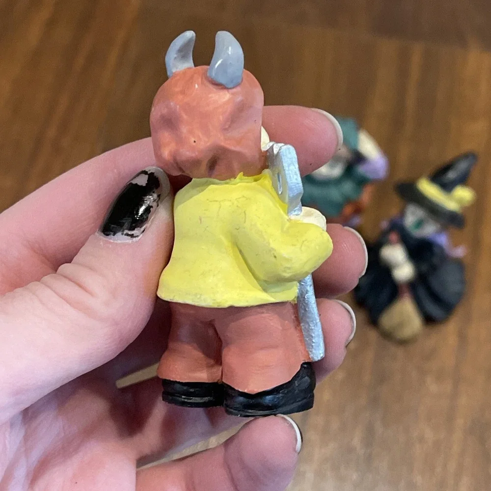 Vintage Halloween Ceramic Trick or Treat Kids Witch Pumpkin Devil 3