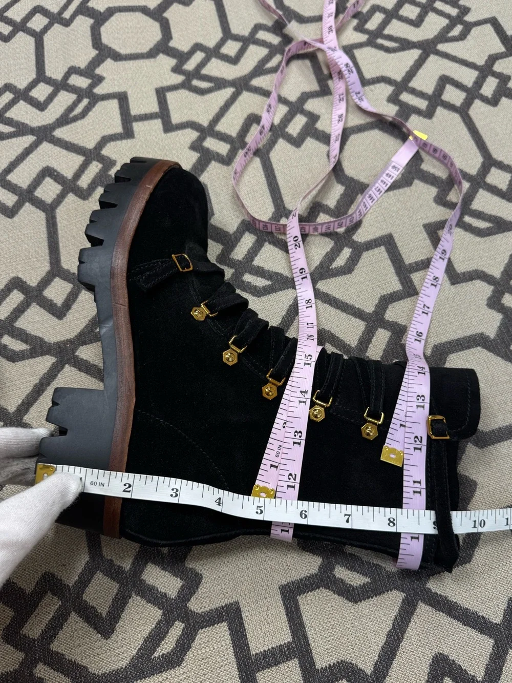 Jeffrey Campbell owned toe