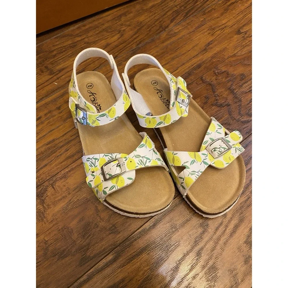 AOBETU Girls Size 4 Double Buckle Leather Sandals Lemons White Yellow Beach