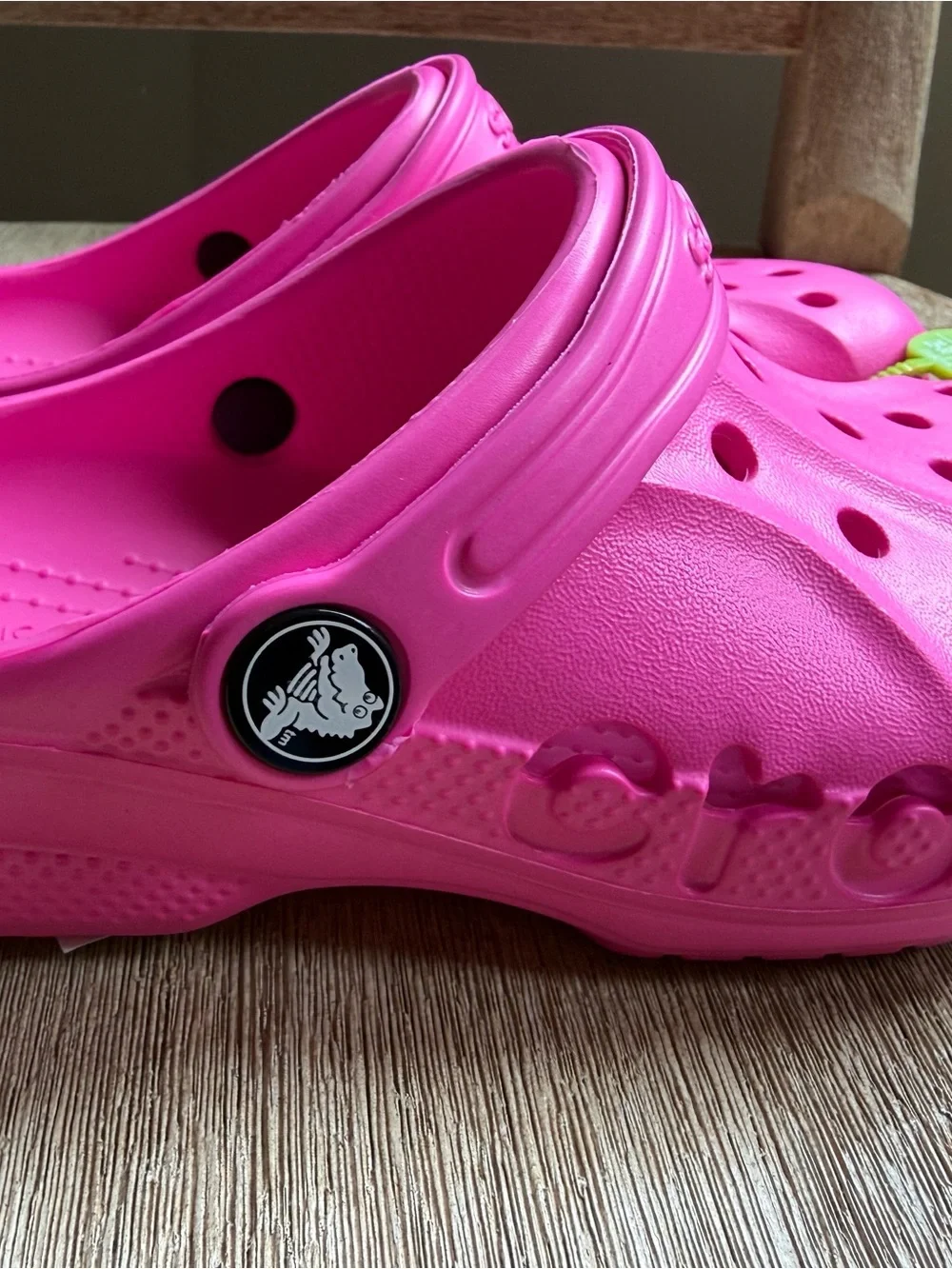 CROCS newest tags