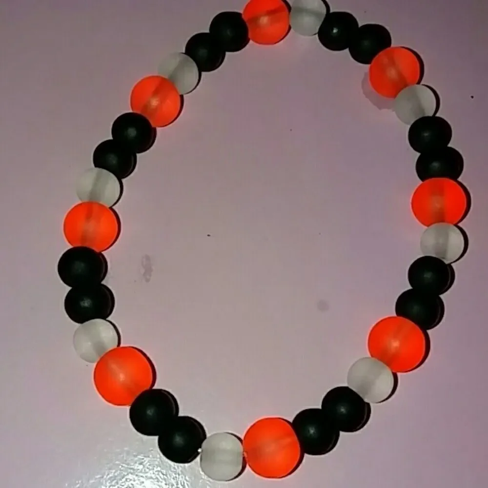 N/A orange white