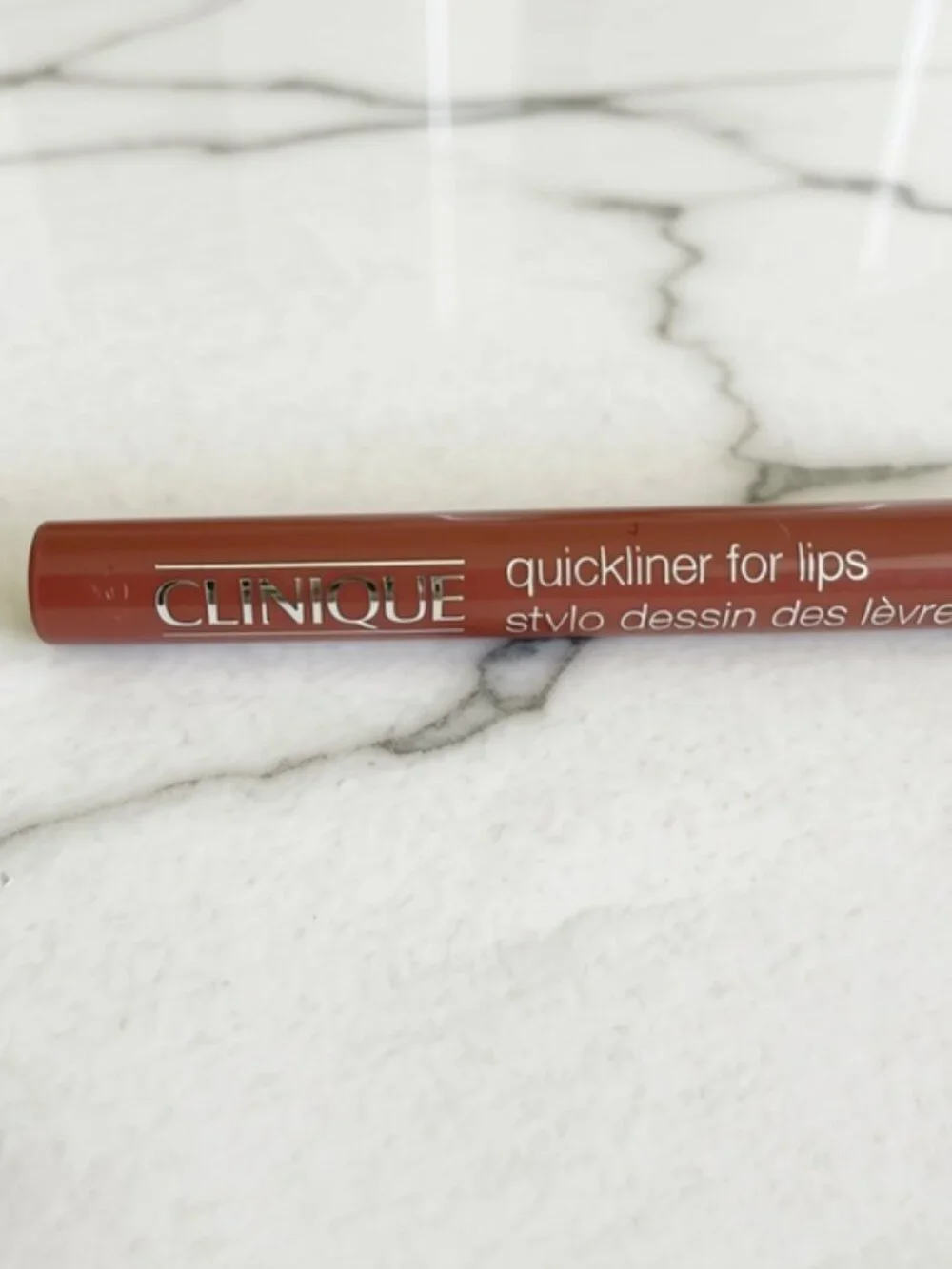 Clinique glides feathering
