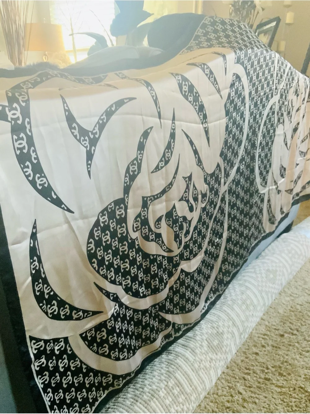 N/A luxurious silk
