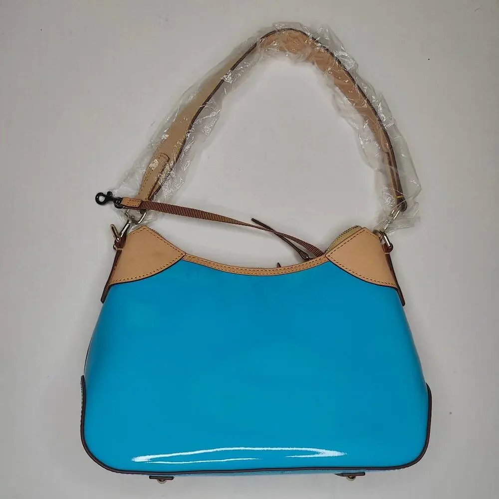 Dooney & Bourke details zipper