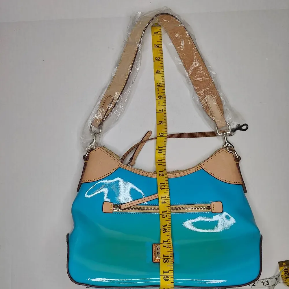 Dooney & Bourke details zipper