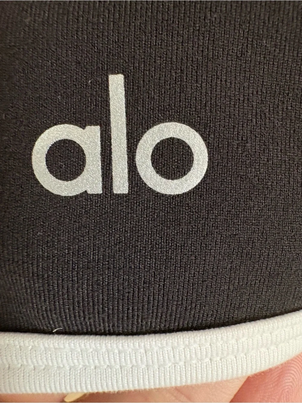 ALO Yoga lining inside