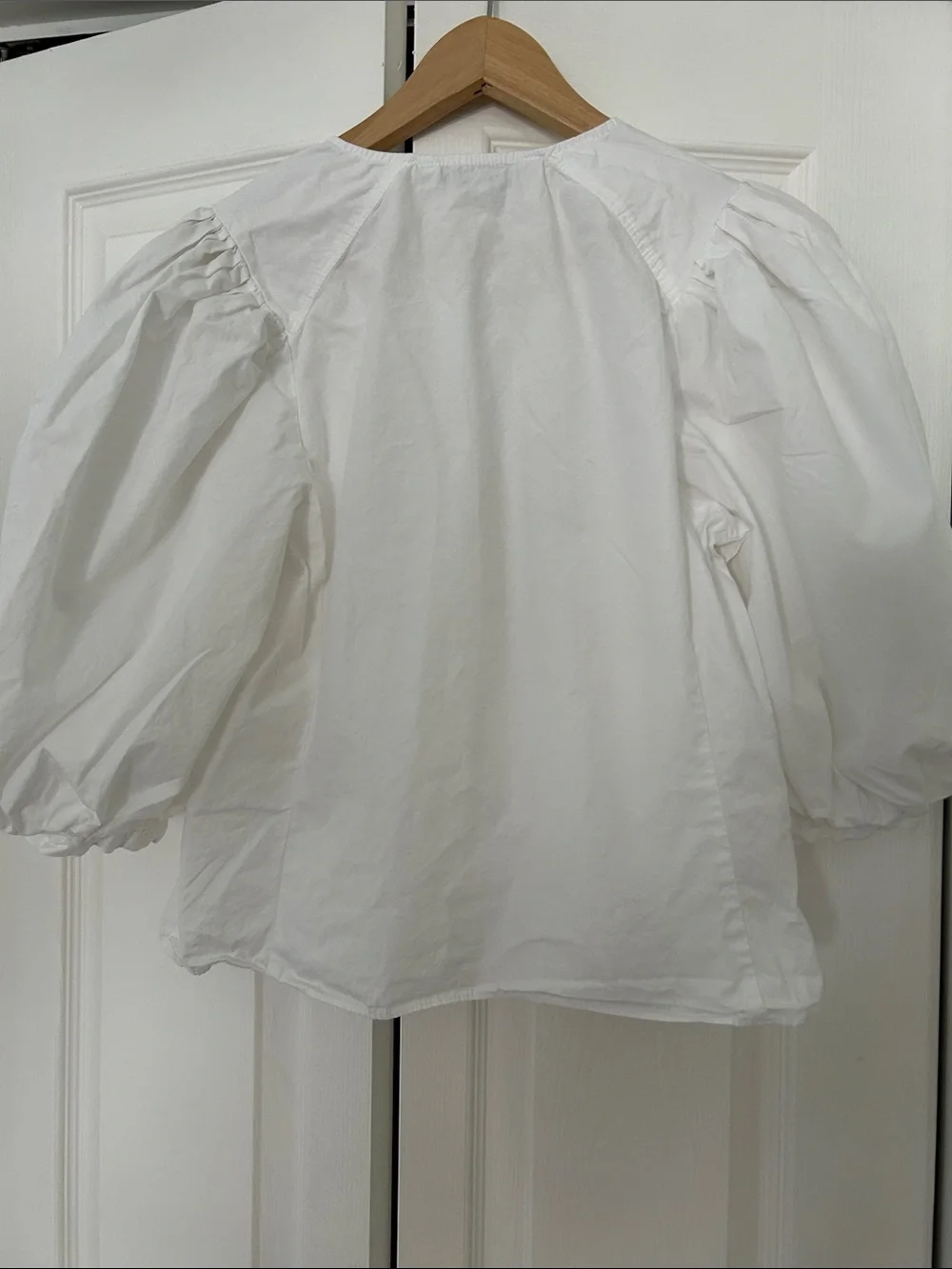 Zara crisp white