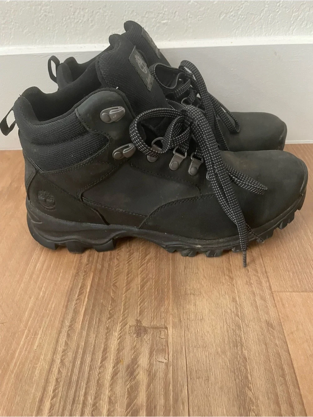 Timberland lug subtle collar