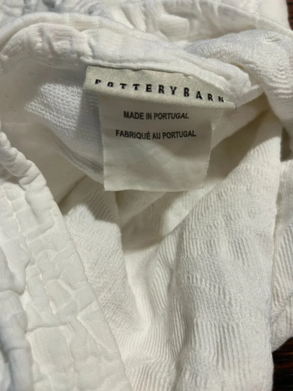 Pottery Barn white 100%