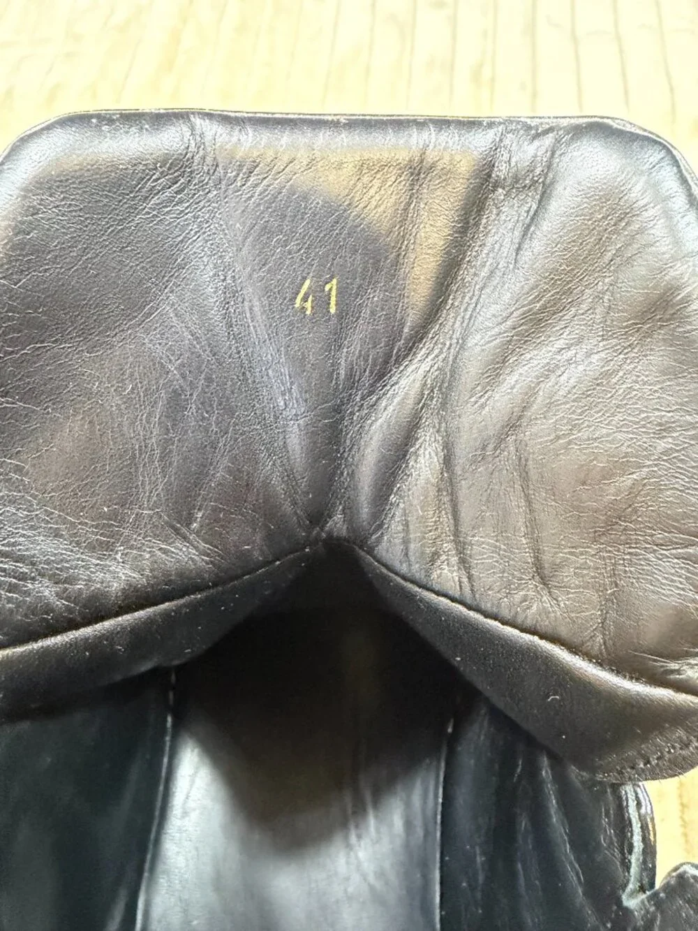 MCM black visetos