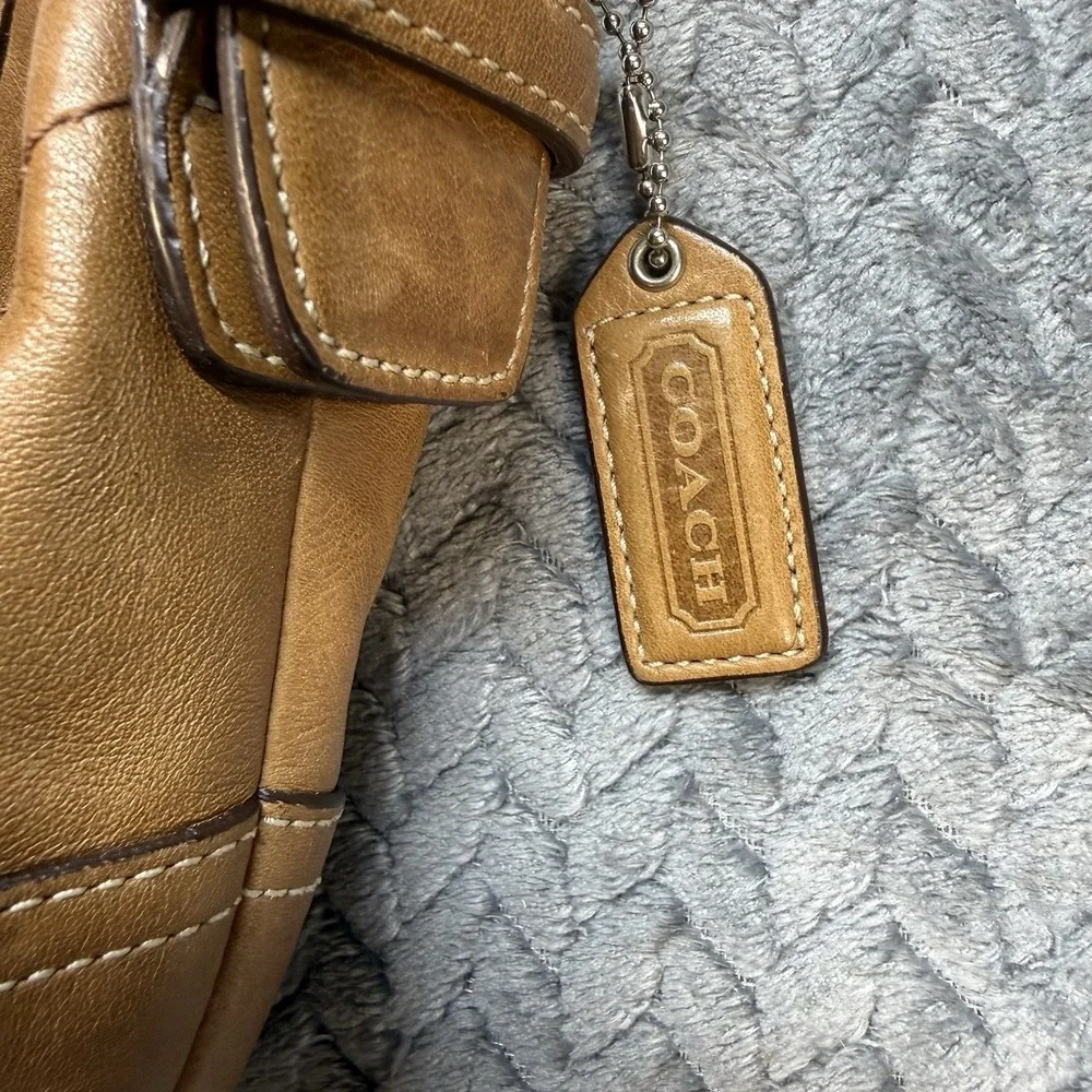 Coach Y2K Soho Hobo Shoulder Bag 9541 Tan Brown Leather Purse Hangtag Vintage