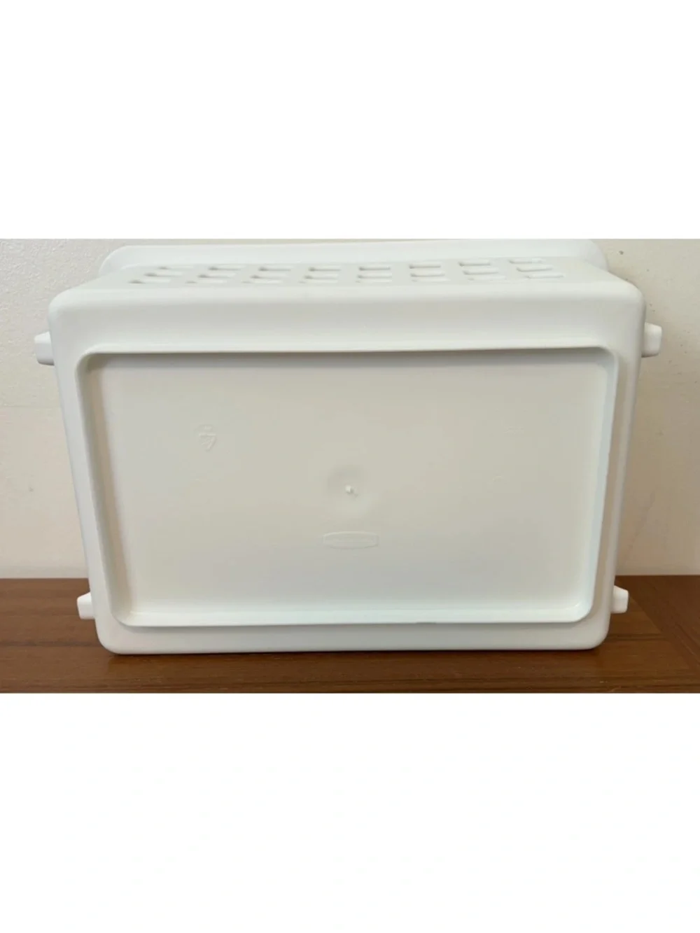 Rubbermaid solution efficient basket