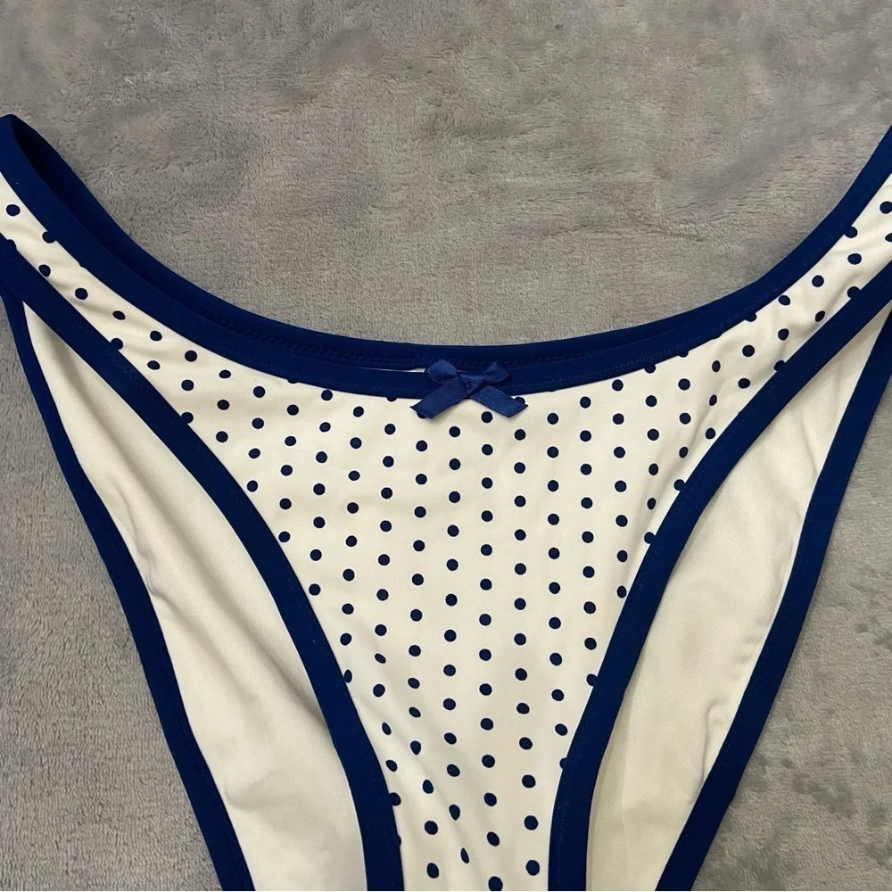 Frankies Bikinis back cut