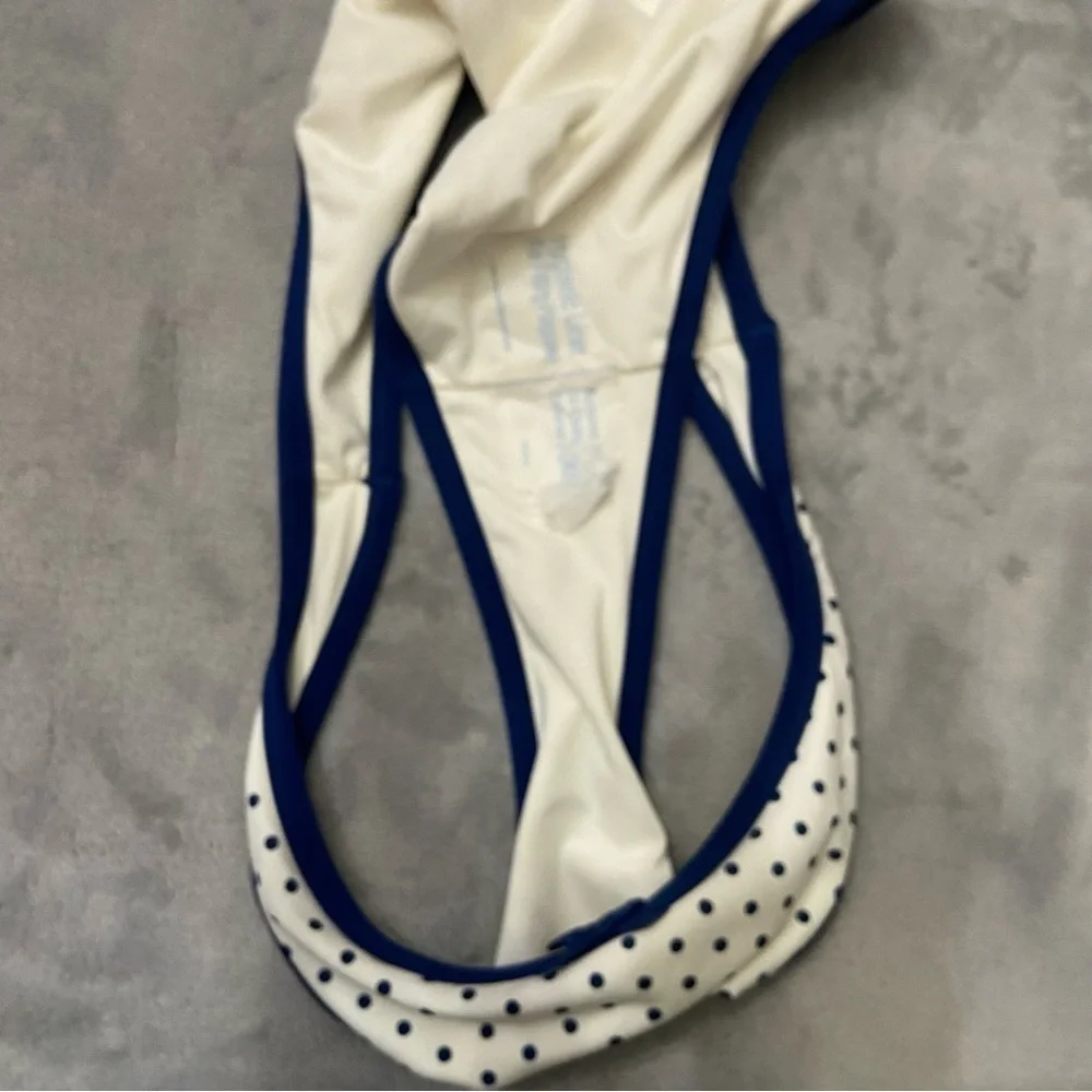 Frankies Bikinis bow finished bikinis