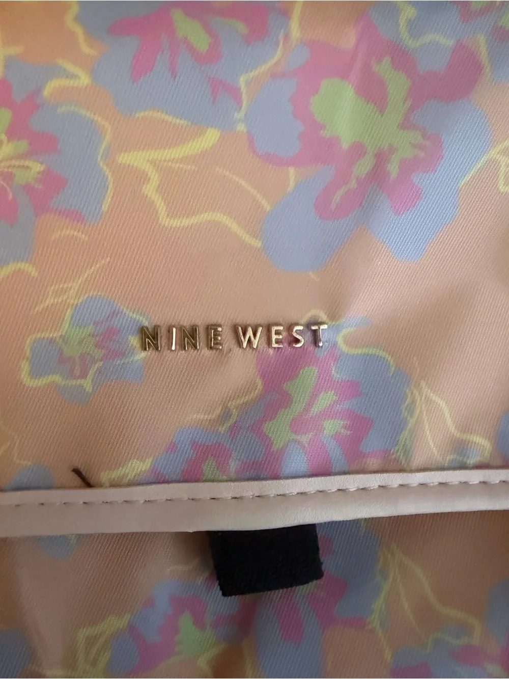 Nine West compact foldable