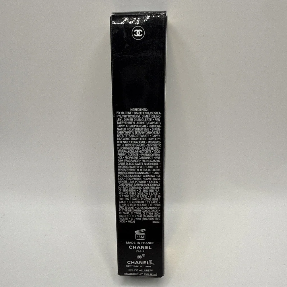 CHANEL pure neu rouge