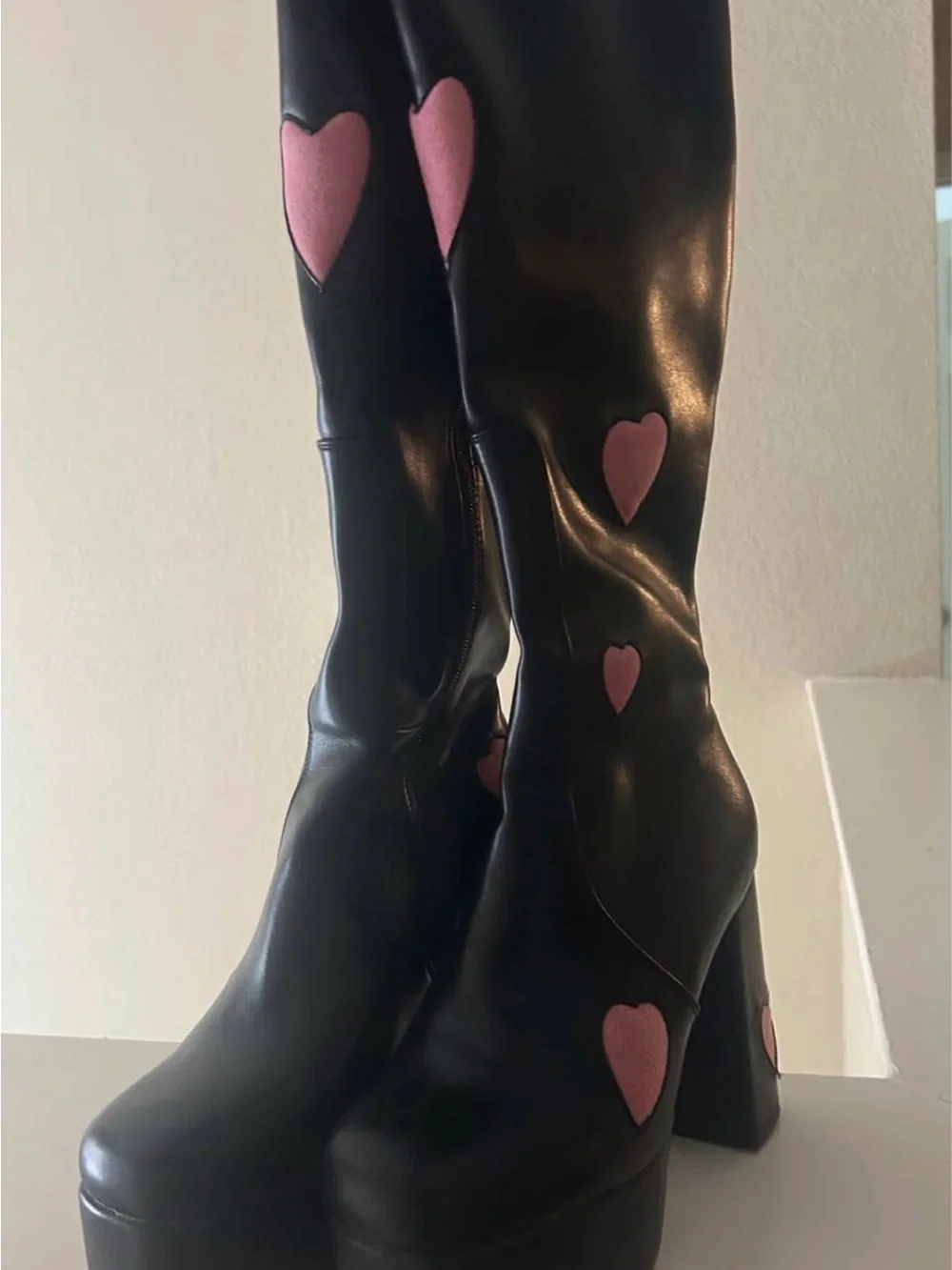'Lamoda' Knee-High Platform Boots with Pink Heart Accents