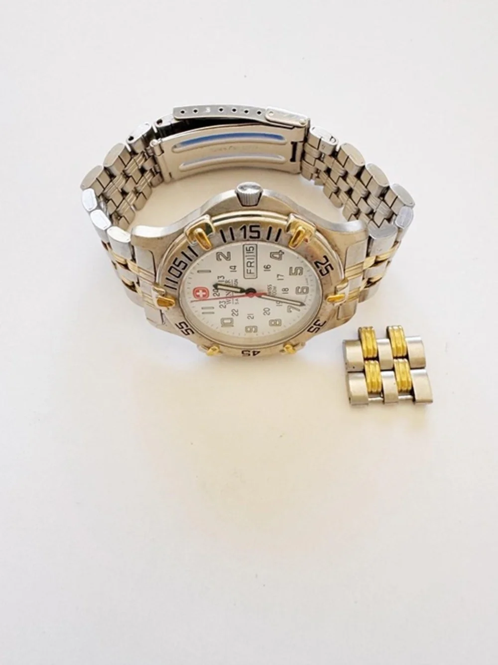 Wenger Swiss Army Two-Tone Stainless Steel Watch Day/Date Water Resist - Works