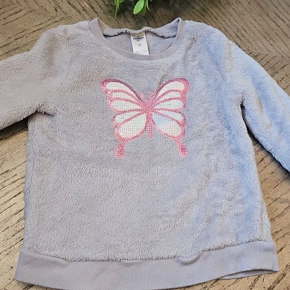 3T OshKosh B'gosh Gray Fuzzy Top with Pink Butterfly