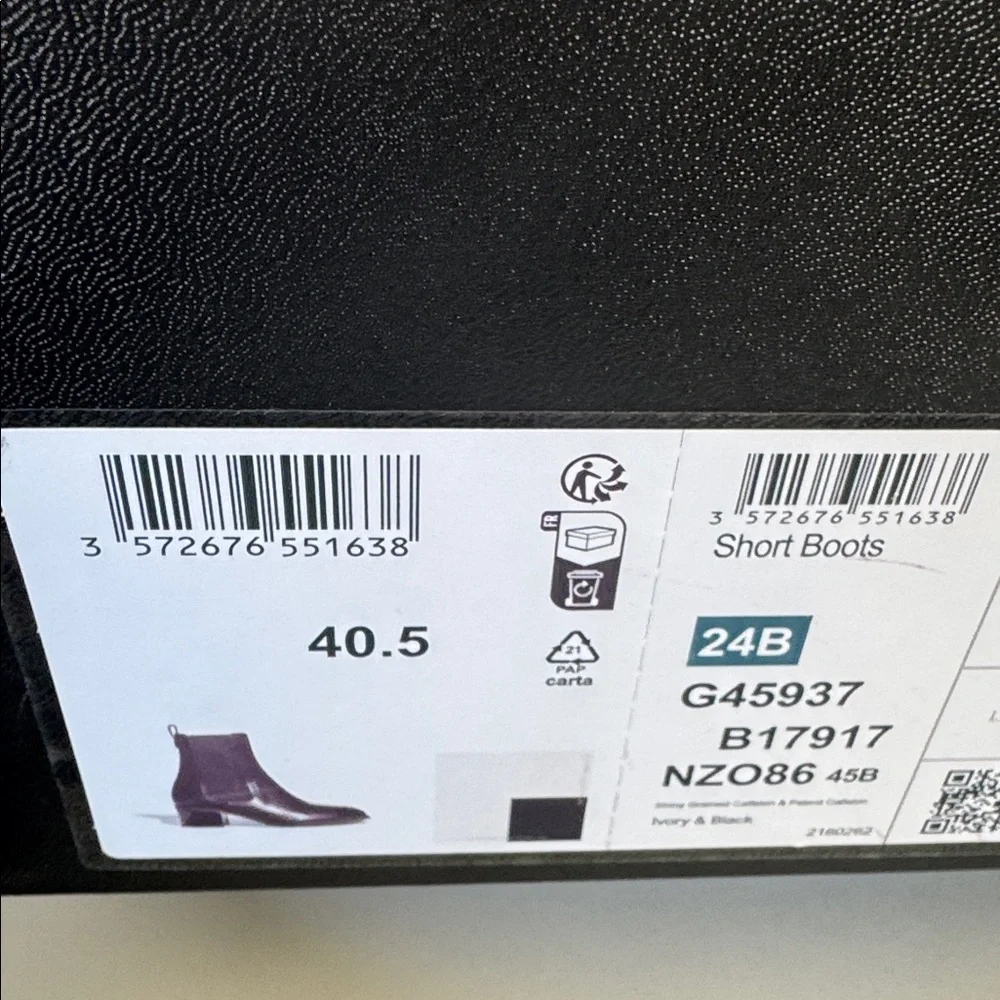 Chanel 24b short boots Chelsea white black patent cap toe logo booties sz 40.5