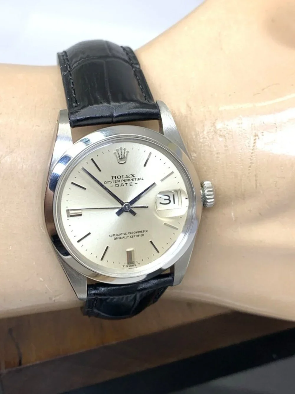 Rolex Oyster Perpetual Date 1500 Men's Watch Swiss Automatic 1969 Silver Dial