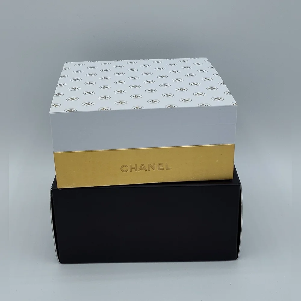 CHANEL Boutique Sticky Note Block Heavy Gold Base Luxury Desk Paper NIB
