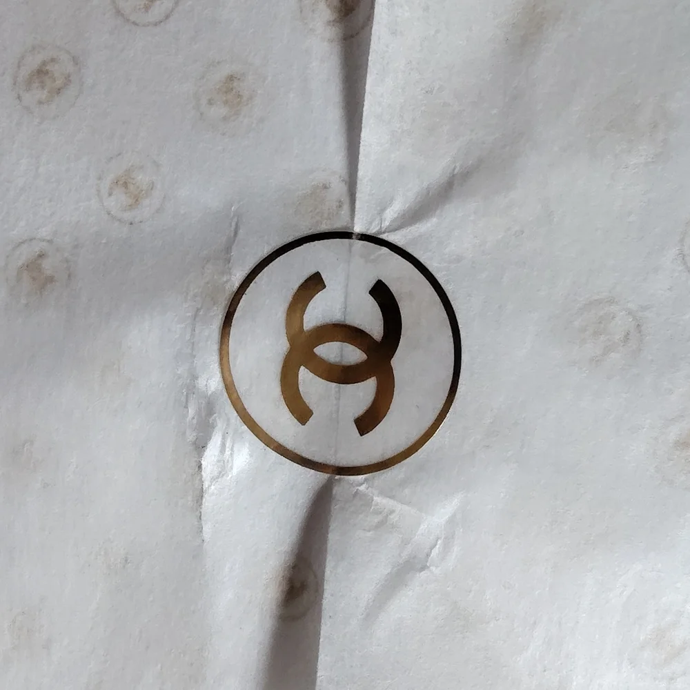 CHANEL loose material not