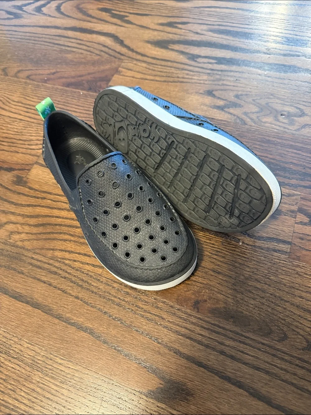 Sanuk excellent used